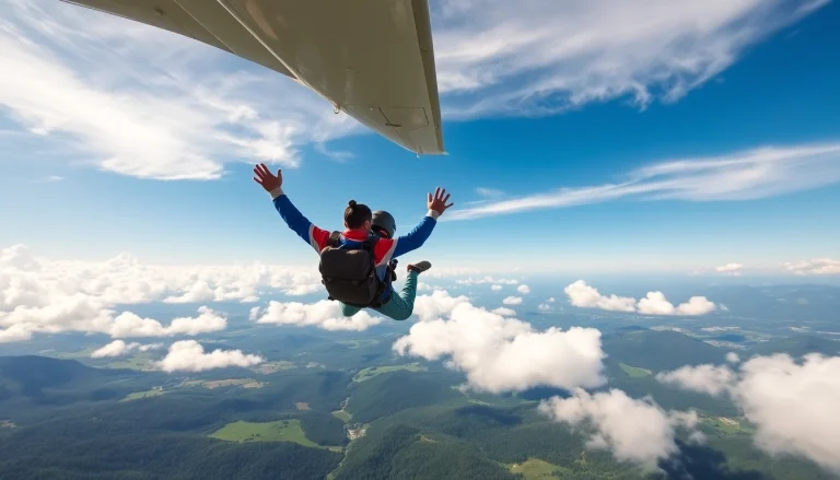 Skok s padalom v tandemu z adrenalinom in čudovitimi razgledi nad Slovenijo.